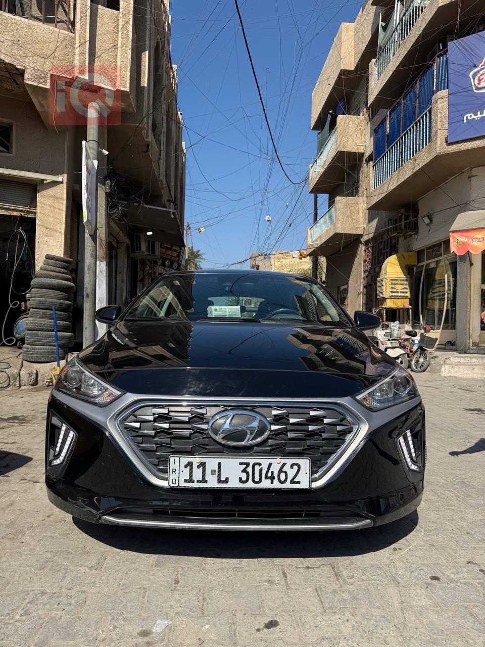 هیوندای ئایۆنیک